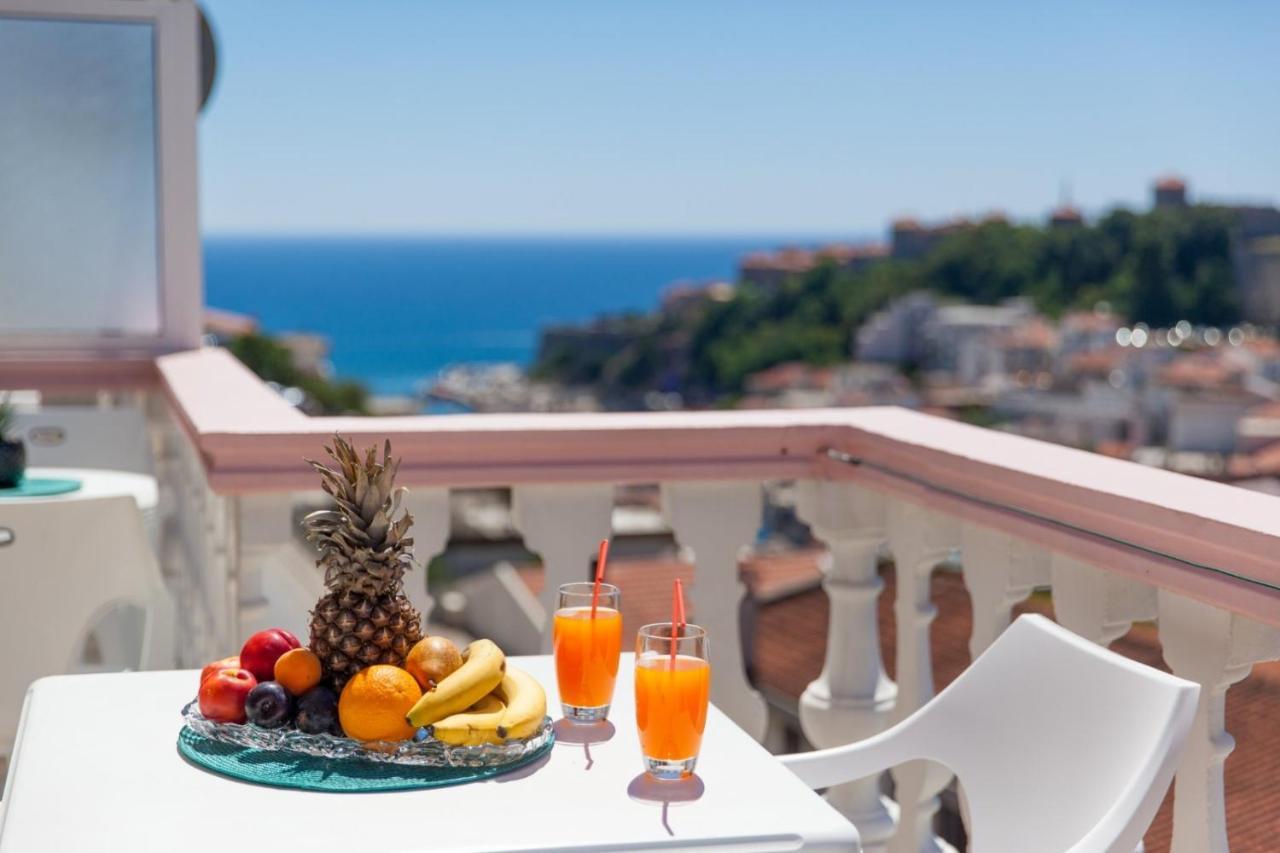 Castello Apartments Ulcinj Exterior foto
