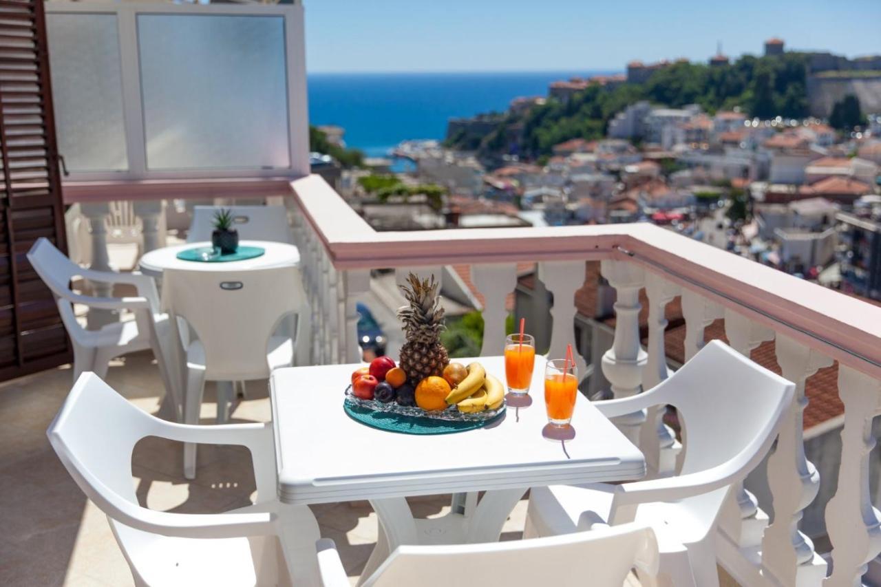 Castello Apartments Ulcinj Exterior foto